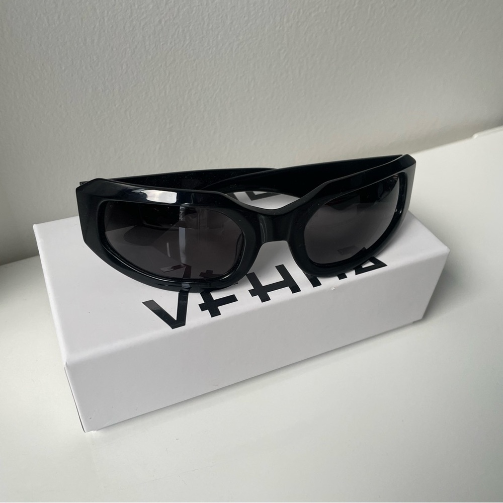 Vehla Gia Sunglasses